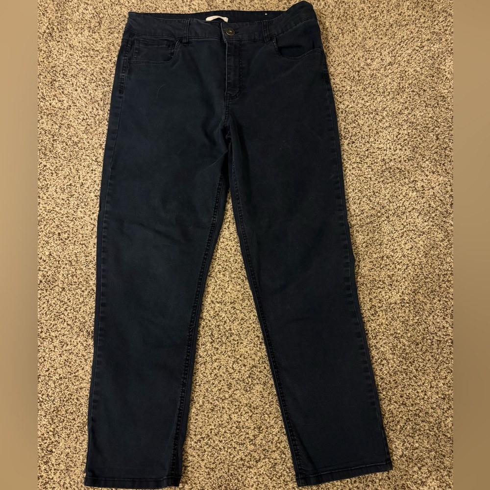Women’s Navy blue 5-pocket straight leg pants.